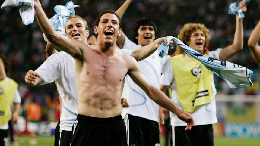 Ícono del fútbol argentino: se retira Maxi Rodríguez