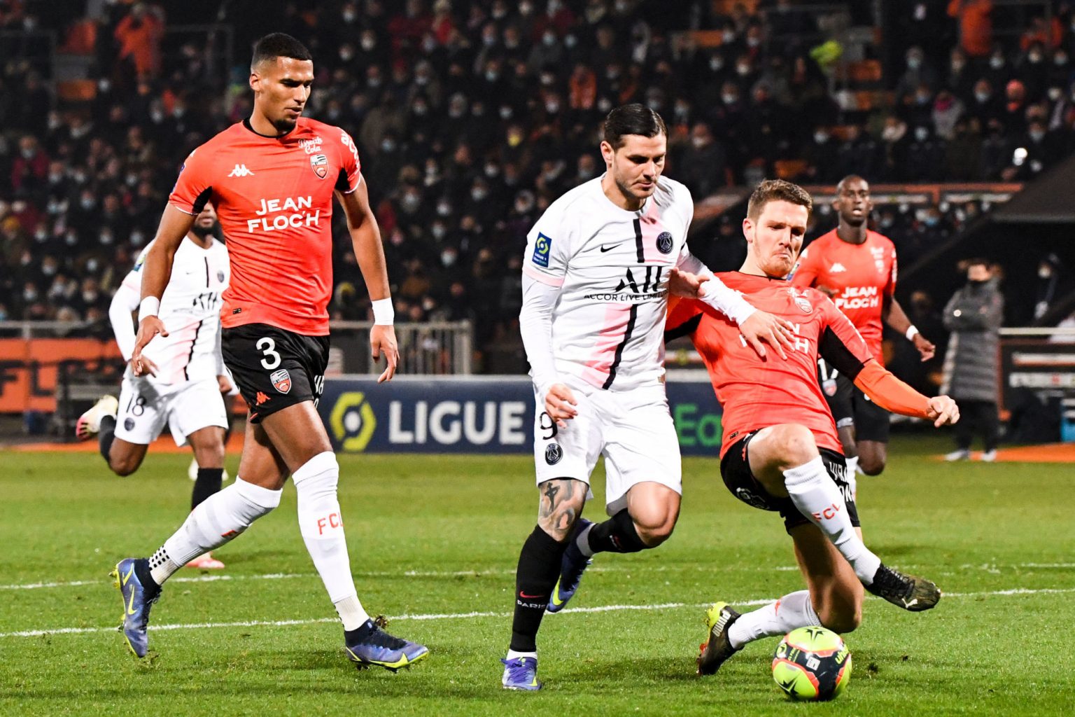 Icardi evitó que el PSG cayera ante el penúltimo de la tabla