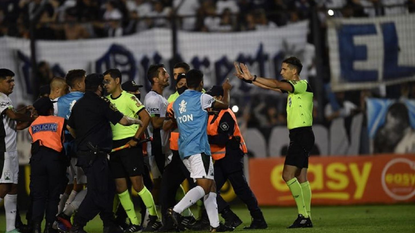 Ferro «sacude» con su reclamo a la AFA