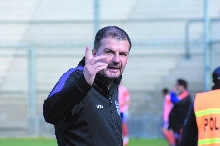 Sportivo Las Parejas, con un ex Unión como DT, en el camino del Tate en Copa Argentina