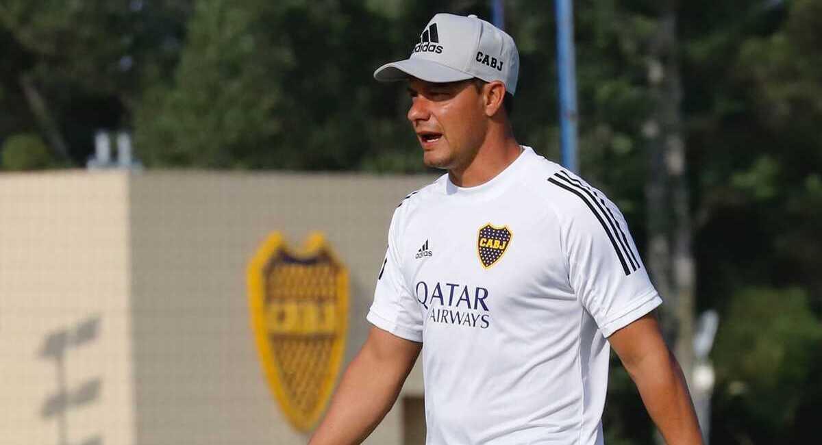 Boca oficializó la renovación del santafesino Battaglia