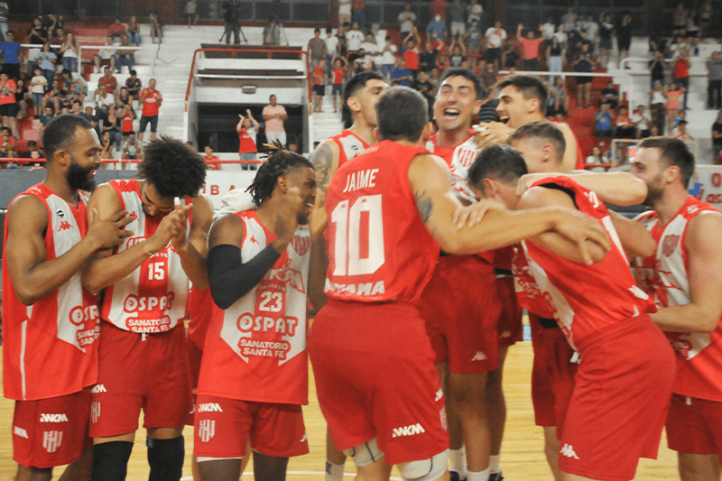 Más casos positivos de covid en el plantel de básquet Tatengue