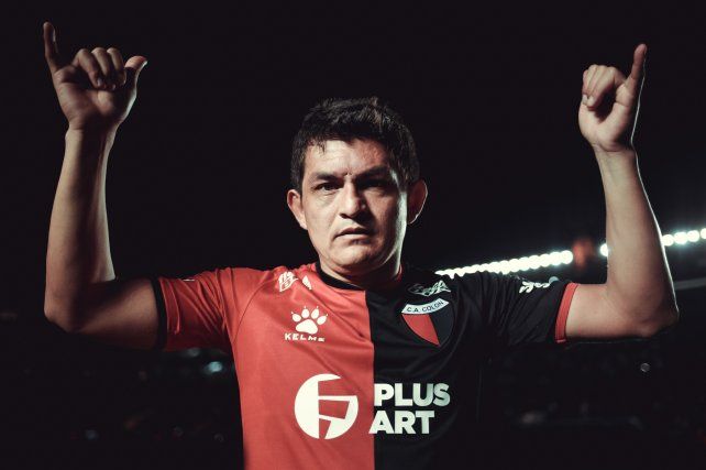 El Pulga Rodríguez tiene un pie en Santa Fe