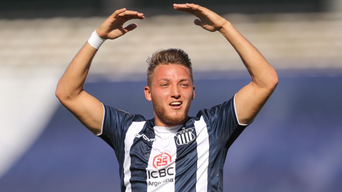 Mateo Retegui, el otro delantero apuntado por Colón en el mercado