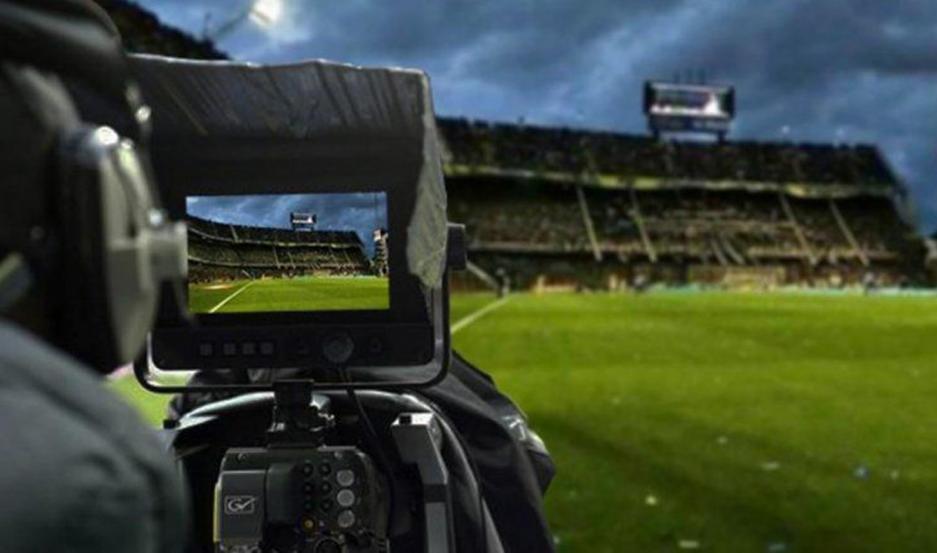 Dura decisión del Gobierno sobre la TV de los partidos de Boca y River