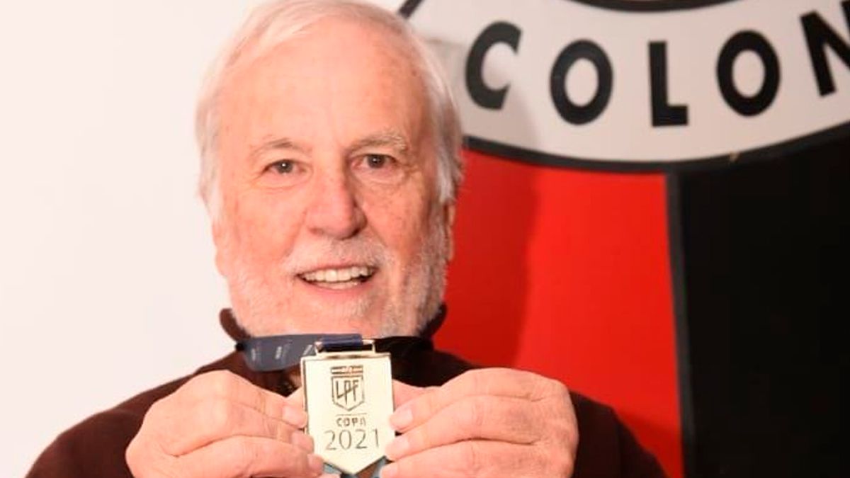 Se suma Ábila, se queda Farías y los hinchas de Colón laurean a José Vignatti