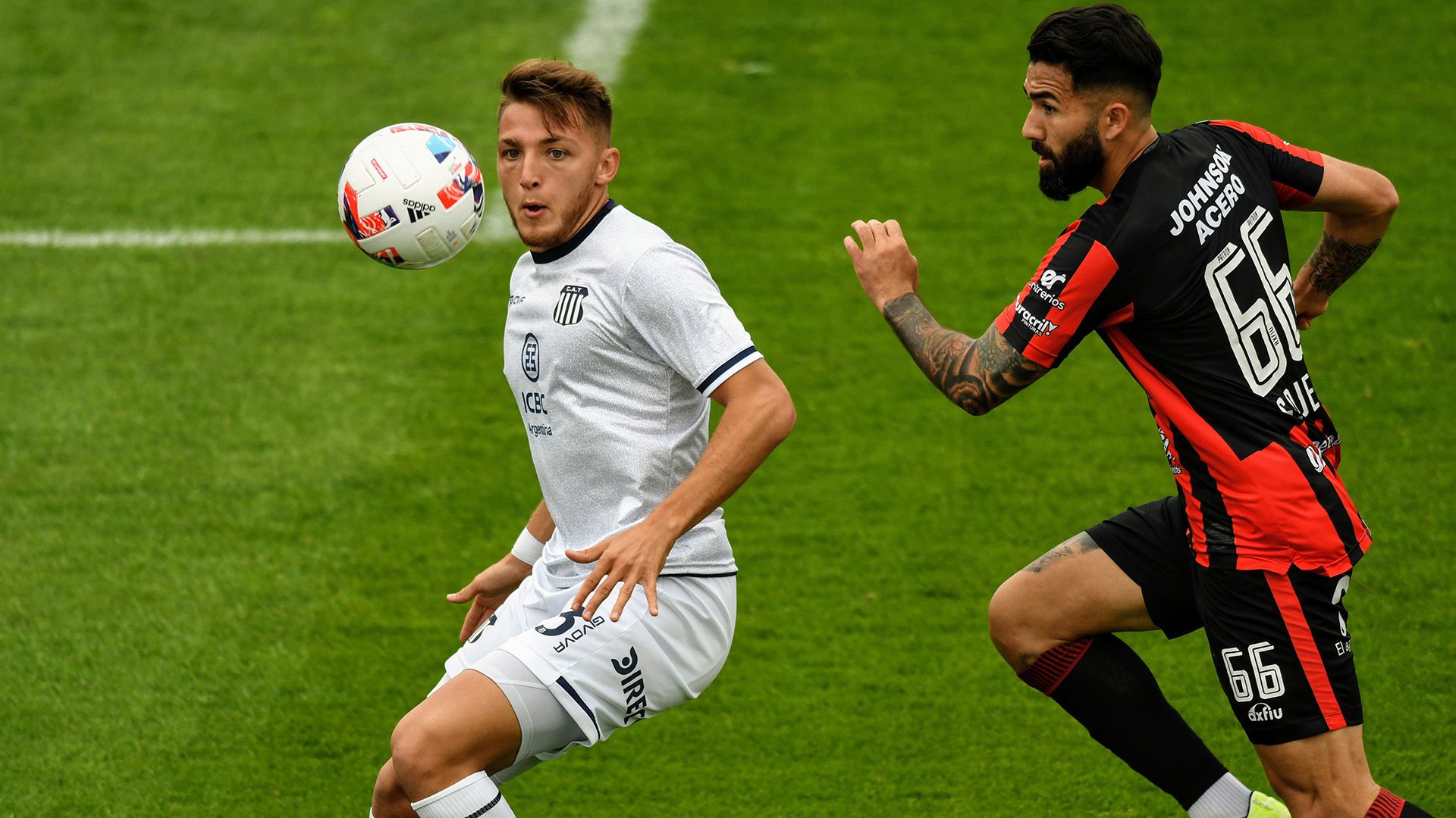 Uno de los 9 que Colón tenía en carpeta se va a otro equipo del fútbol argentino