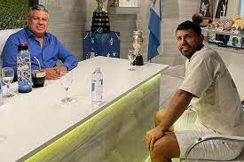 El Kun se reunió con Tapia y estará vinculado a la Selección Argentina