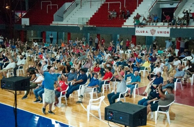 Los socios de Unión aprobaron por absoluta mayoría la Memoria y Balance