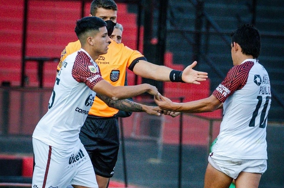 La falta de un goleador, la preocupación en Colón a pocos días del estreno