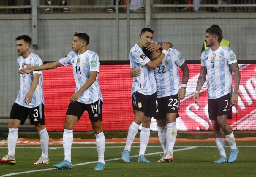 Argentina quiere estirar el invicto en Córdoba frente a Colombia
