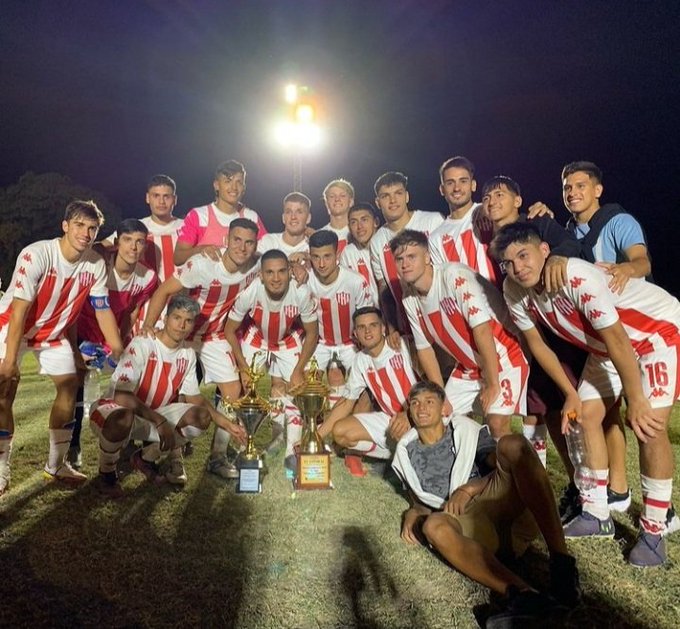 Unión fue otra vez el «Tiburón Lagunero»