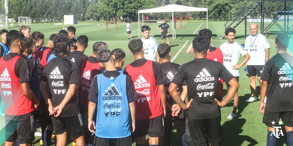 El juvenil arquero de Unión afrontará dos amistosos internacionales con la Sub 17 Argentina