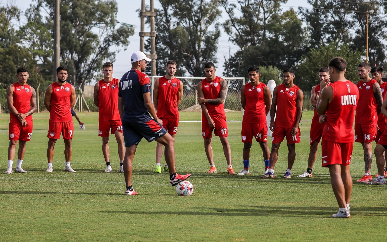 Con retornos importantes, Munúa tiene los concentrados para el clásico ante Colón