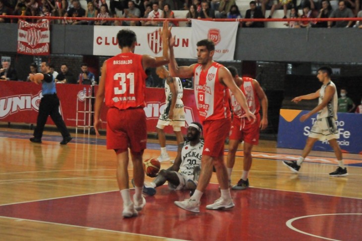 Triunfazo Tatengue frente a Atenas en el Malvicino