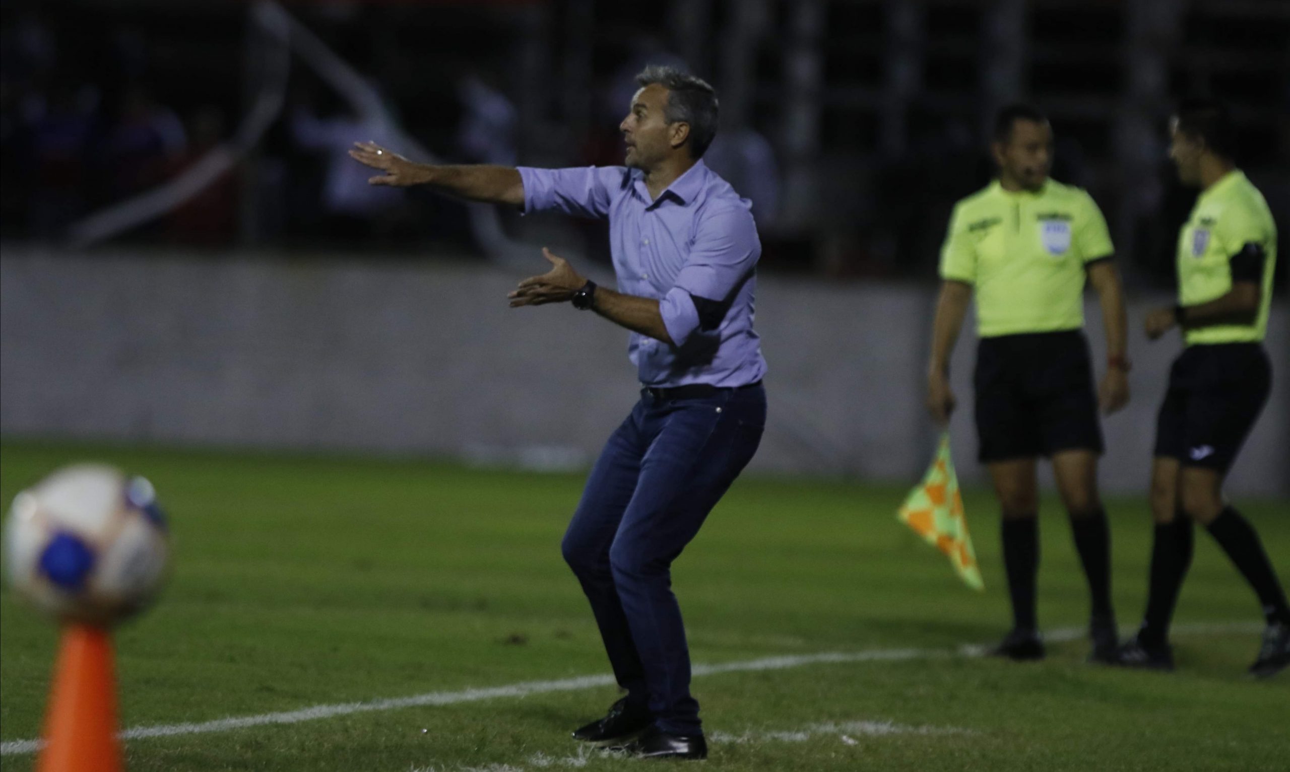 El mal momento de un ex DT de Colón