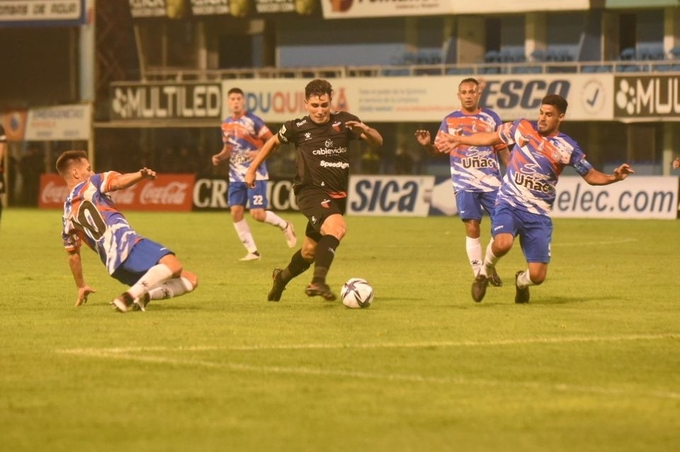 Cristian Vega y una lesión que preocupa