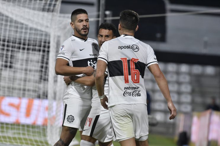 El próximo rival de Colón en Copa Libertadores se despertó tras una mala racha