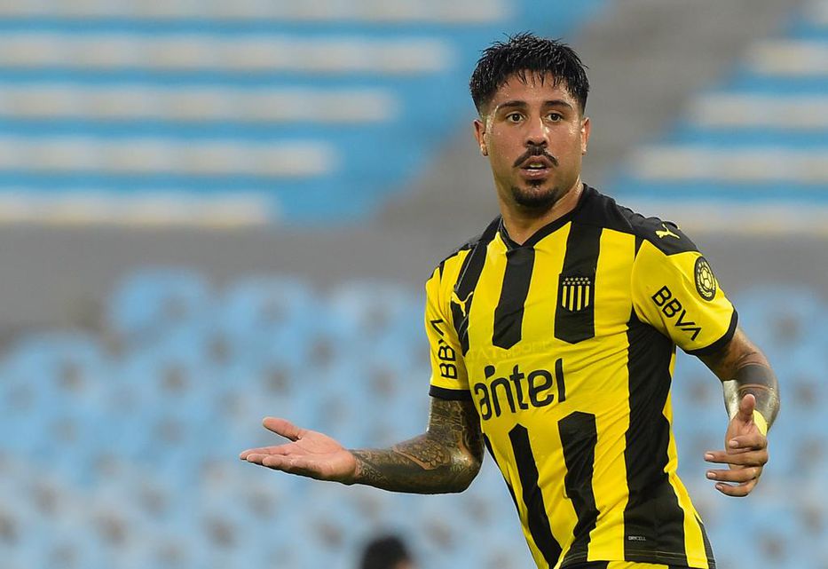 Peñarol podría sufrir una baja importante antes del debut frente a Colón