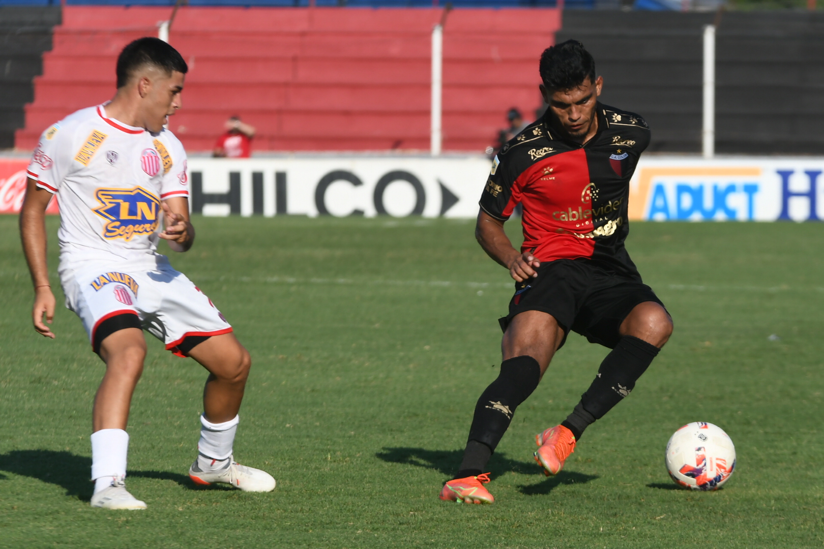 Colón: ¿Con Delgado recuperado y línea de cinco ante Peñarol?