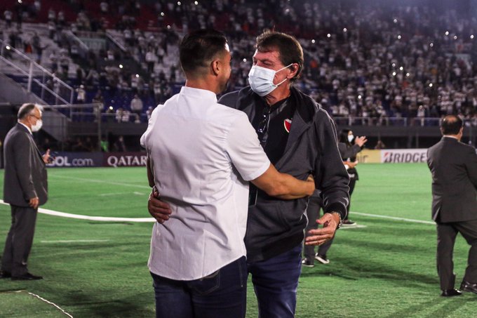 Final PT: En un muy entretenido partido, Colón empata en Paraguay