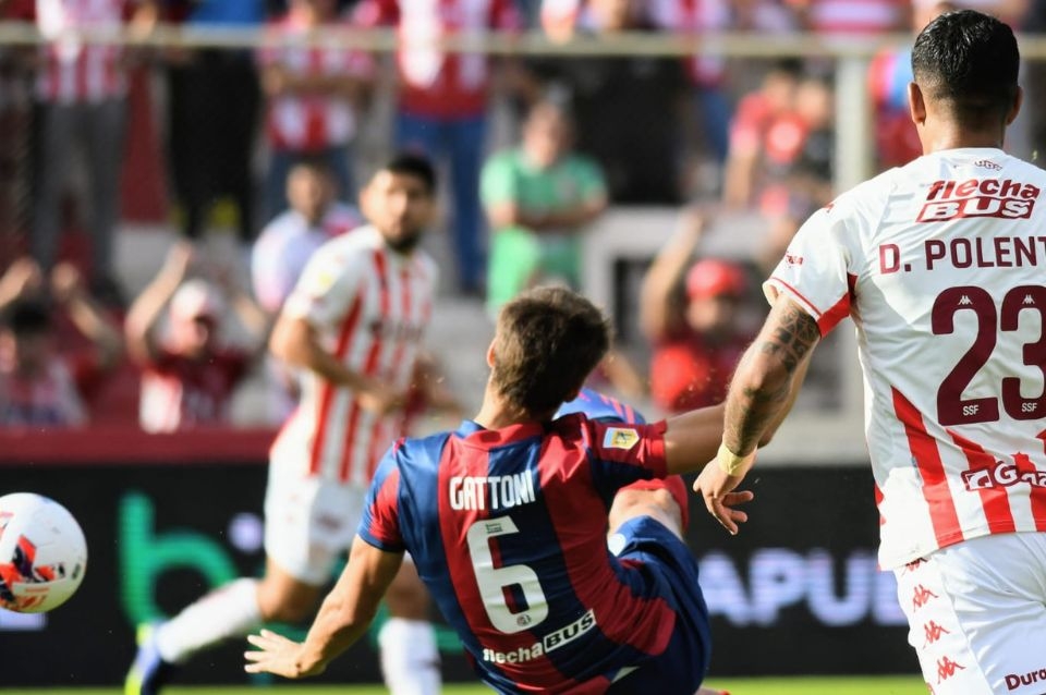Unión perdió mucho más que un partido ante San Lorenzo en Santa Fe