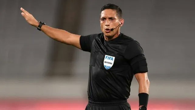 Están los árbitros para el partido entre Olimpia y Colón