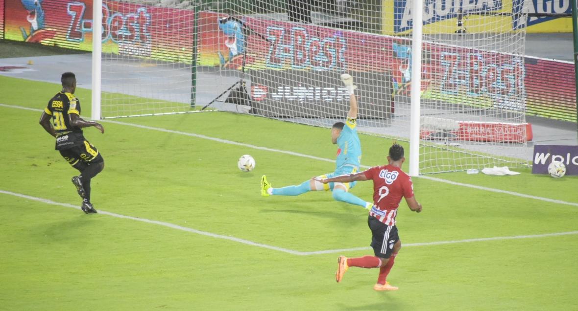 Junior llega este lunes a Santa Fe y espera el debut frente a Unión en la Sudamericana