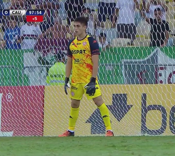 Unión mereció ganar en el Maracaná pero Mele atajó un penal y fue héroe en el final