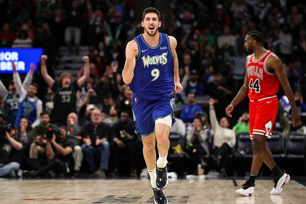 Otro argentino menos en cuartos de final de la NBA