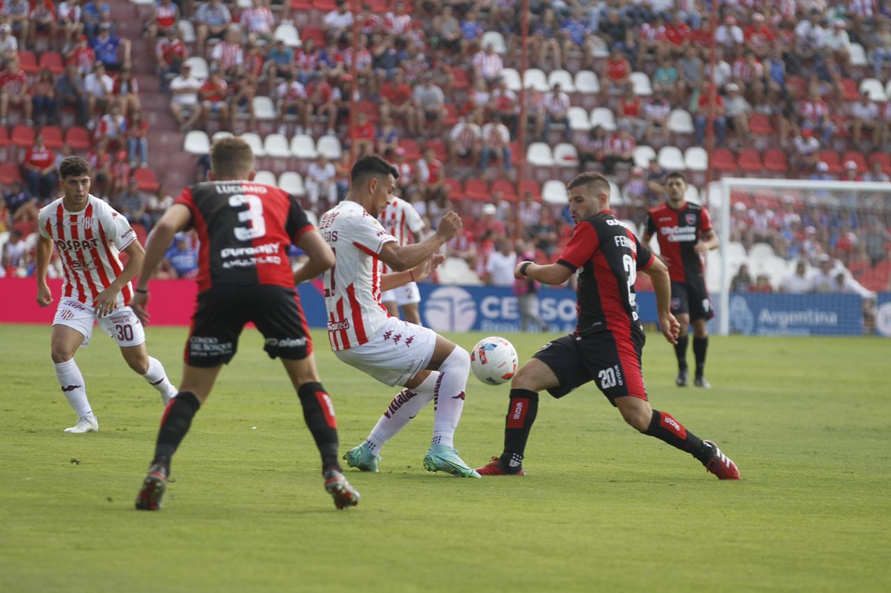 Final PT: En un discreto partido Unión y Newells empatan en Santa Fe