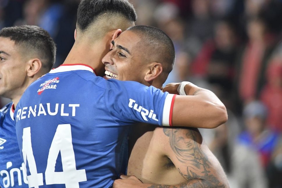 Un ex Colón y un ex Unión, las figuras del sábado en el fútbol uruguayo