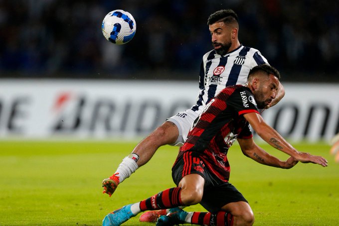 Estuvo dos veces en ventaja, pero Talleres empató con Flamengo