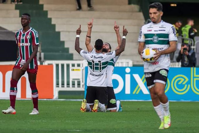 Fluminense tenía todo para levantar pero volvió a perder
