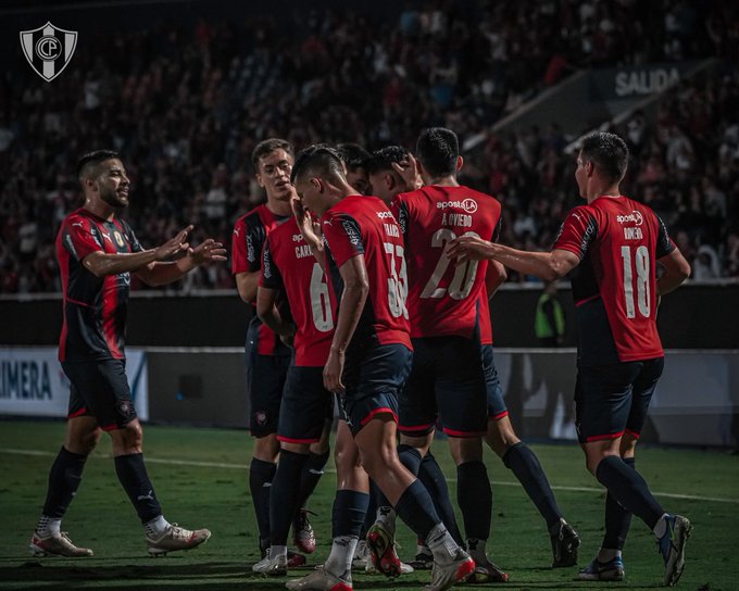 Cerro puso suplentes, ganó y llega entonado al duelo con Colón en Santa Fe