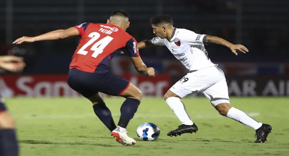 Colón se la juega ante Cerro Porteño en Santa Fe