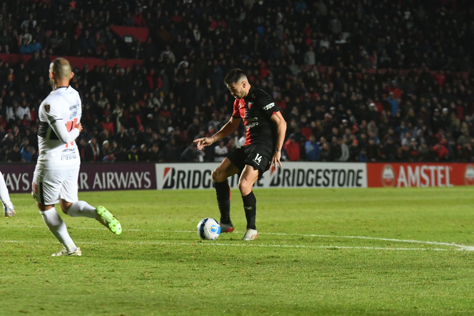 Colón manda en el Grupo G, está clasificado a 8vos y va por el #1