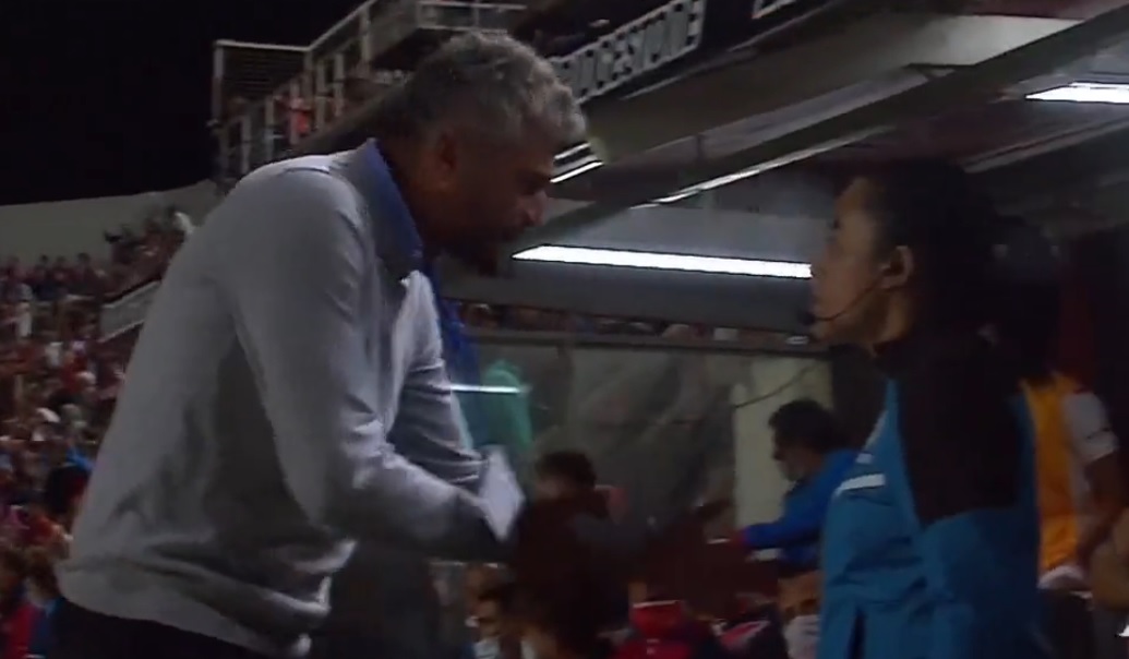 Munúa volvió a apuntar contra los árbitros: «En los últimos partidos están pasando situaciones incómodas»