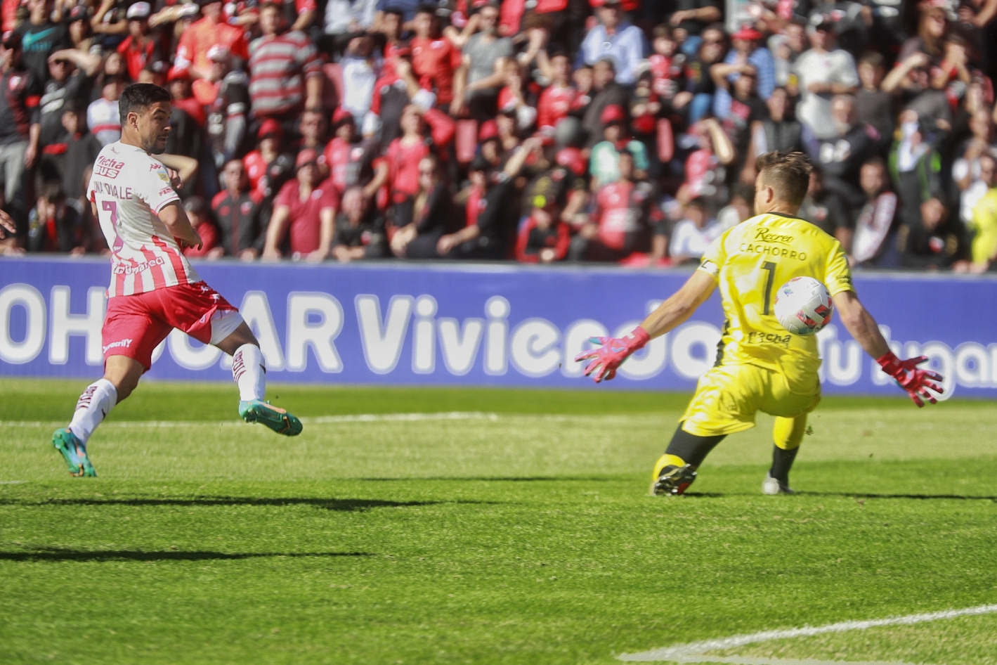 Final PT: Unión se fue al descanso venciendo a Colón que quedó con uno menos