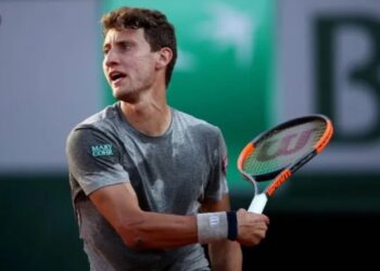 Renzo Olivo y María Lourdes Carlé quedaron afuera de la qualy de Wimbledon