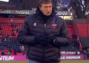 Falcioni: «Me voy preocupado, estamos con muchas incertidumbres»
