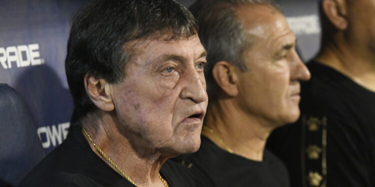 Falcioni prepara un Colón con cambios en todas las líneas