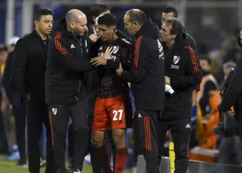 Fue accidentado el debut de Aliendro en River: ¿Qué tiene?