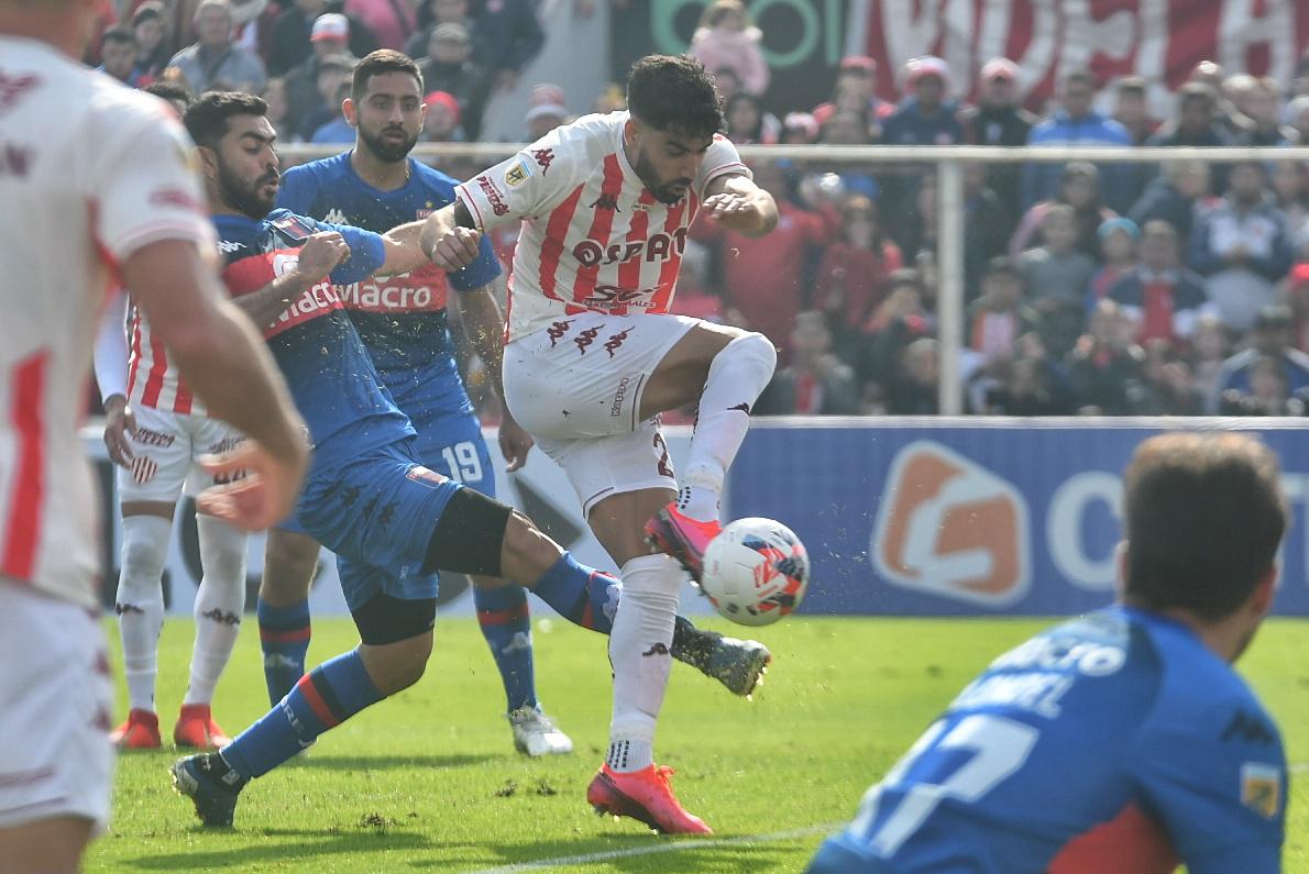 Unión arrancó con una derrota ante Tigre en Santa Fe y se viene el clásico