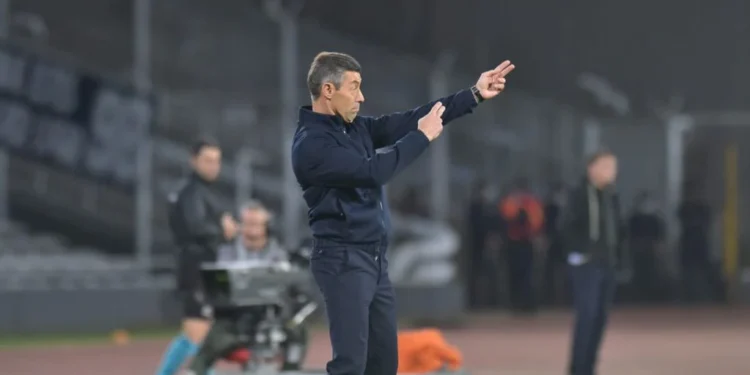 ¿Qué dijo el DT de Talleres luego del empate frente a Colón?