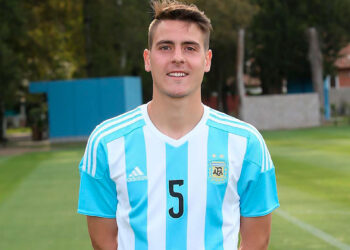 Salió de Colón, pasó por Boca y la Selección Juvenil y está a un paso de volver
