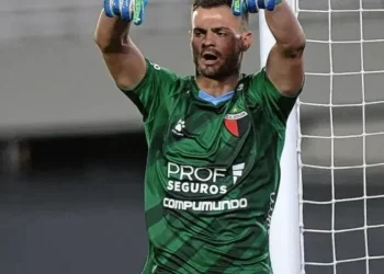 Final PT: El Pulga falló un penal y Colón iguala con Patronato por Copa Argentina