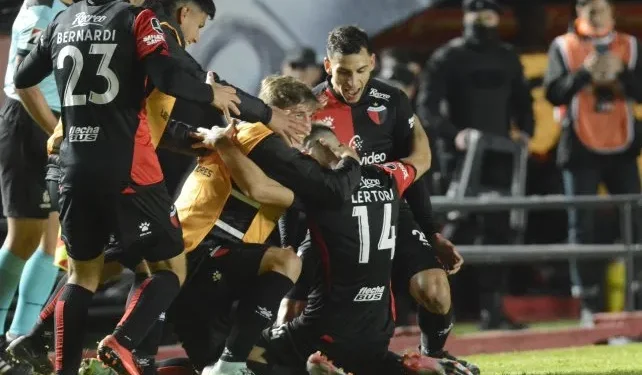 Colón buscará dar en Córdoba el primer paso rumbo a los 4tos de final de la Libertadores