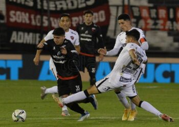 El enojo de Farías, la lesión de Teuten