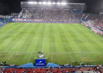 Unión juega en Montevideo frente a Nacional por la ida de los 8vos de final de la Sudamericana
